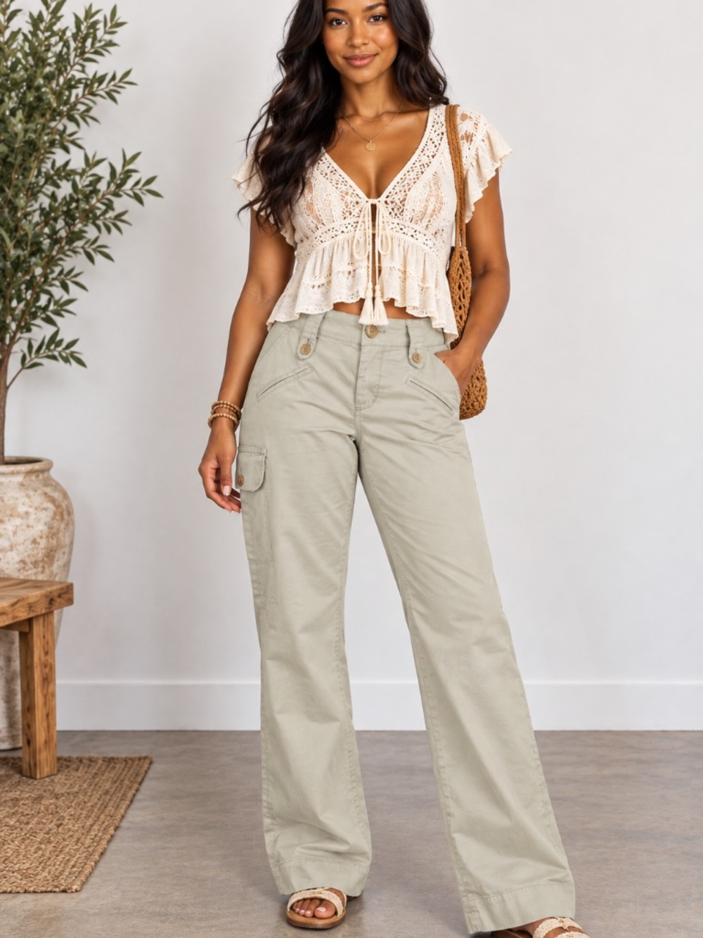 Sundance lightweight khaki cargo pants
